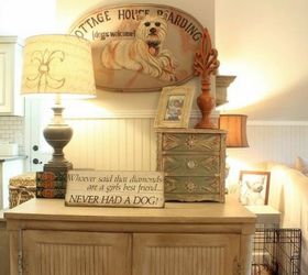 s why everyone is freaking out over these country cottage rooms, bedroom ideas, entertainment rec rooms, home decor, This french decor completes the den