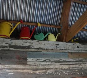 Añadir una pared de madera de chatarra al cobertizo #nailedit