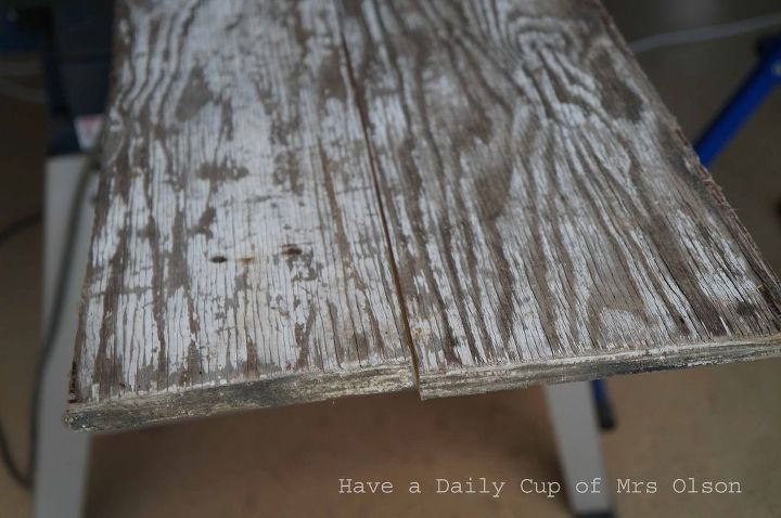 adicione uma parede de sucata de madeira ao galpo nailedit