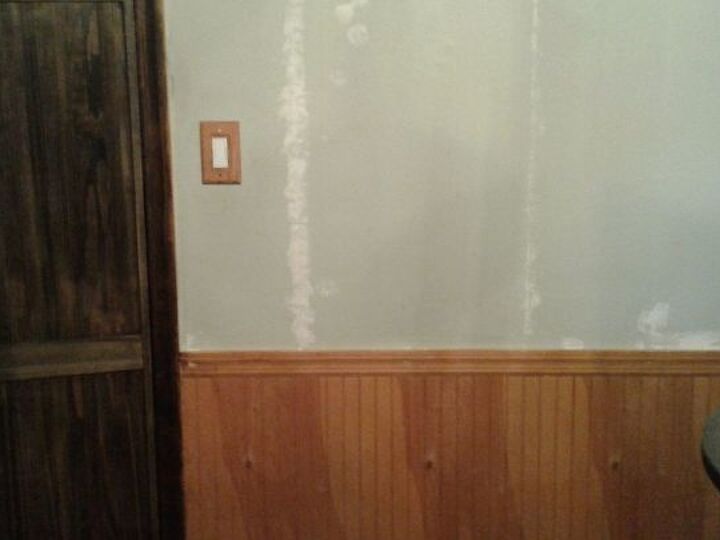 q i am at a complete loss as to what to do with this dining room help , dining room ideas, paint colors, painted furniture, painting, painting wood furniture, This is part of the room