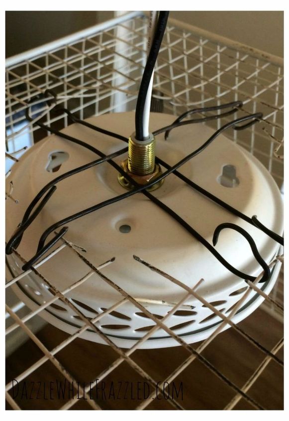 cool baby actualizacion de un ventilador de techo de 68 dolares de builders, Cortar la abertura en la cesta de alambre asegurar con alambre
