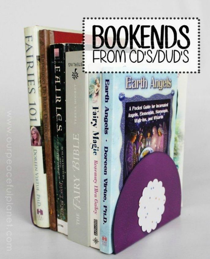 s 15 brilliant things to do with your old cds, repurposing upcycling, Bend them to make bookends