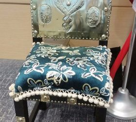 q can anyone identify this chair , home decor, home decor id, Gold back with brown seat and legs Decorative pillow