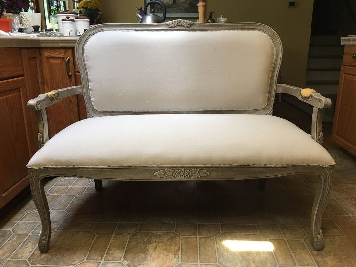 cmo retapizar un sof anticuado al estilo de restoration hardware, Asiento y respaldo instalados
