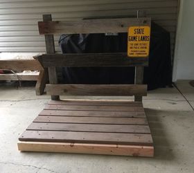 old barnboard porch display platform, how to, woodworking projects, Final but missing barb wire