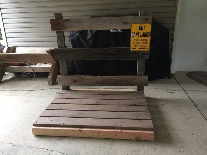 old barnboard porch display platform, how to, woodworking projects, Final but missing barb wire