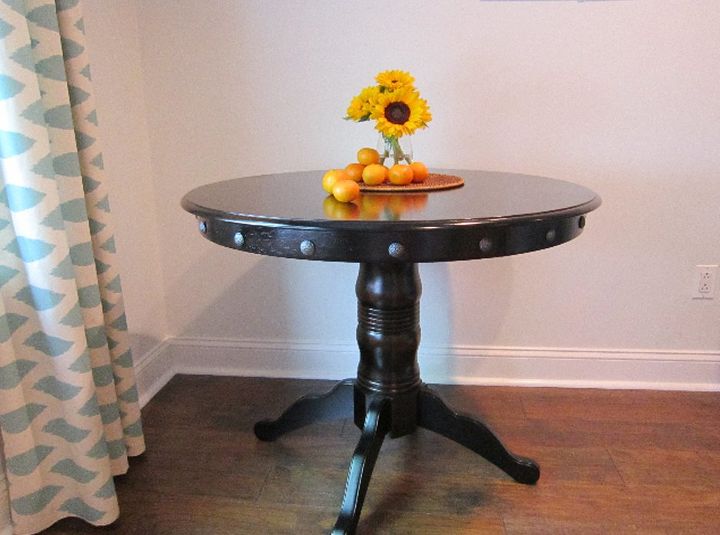 pedestal table do over, chalk paint, painted furniture