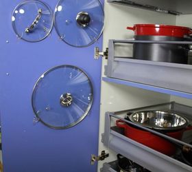How Command Hooks Can Help With Pot-Lid Storage
