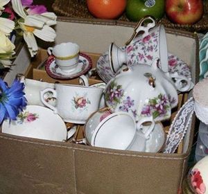 s don t ditch your broken teacups til you see what people do with them, repurposing upcycling