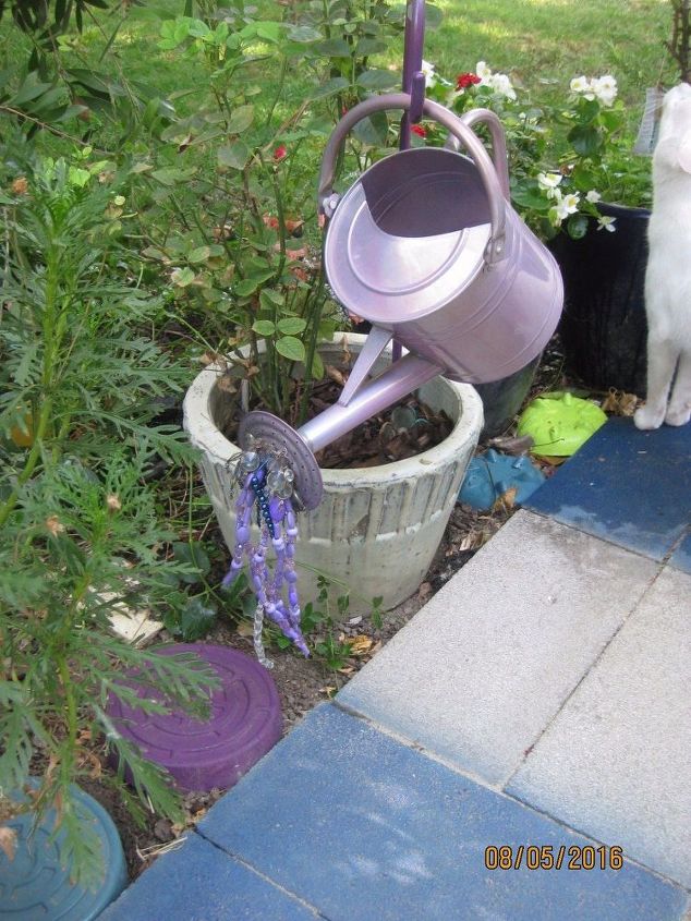 faux watering can, crafts, how to, repurposing upcycling