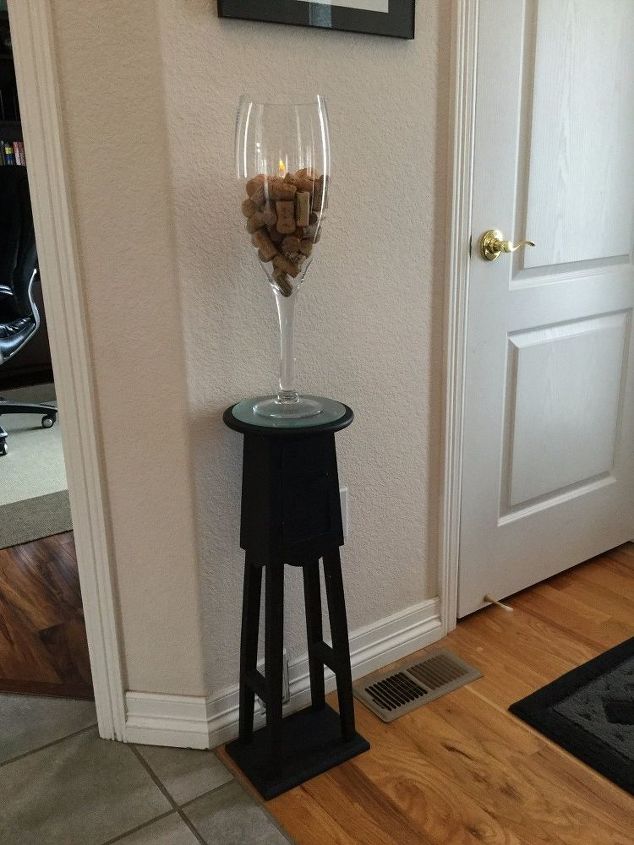 displaying meaningful corks, crafts, how to
