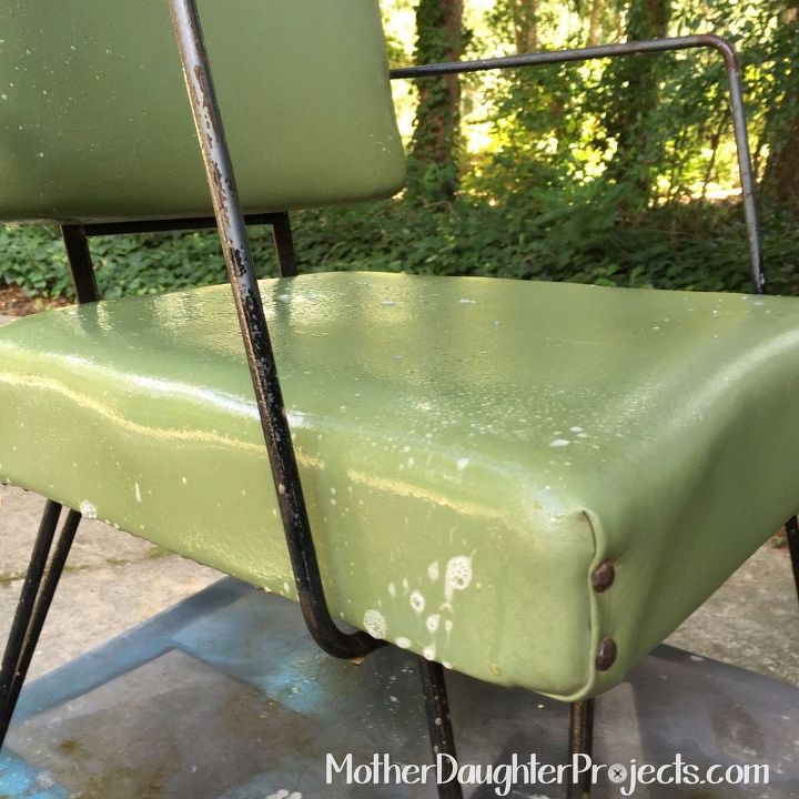 cambio de imagen de una silla con pintura en spray de vinilo