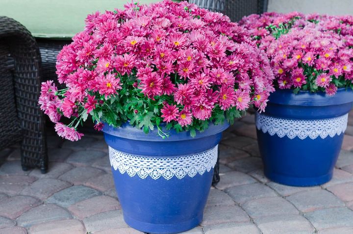 turn plastic plant pots into beautiful painted lace decoupage d cor, container gardening, crafts, decoupage, gardening, painting