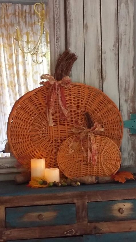 turn your old basket lids in to pumpkins for fall , crafts, repurposing upcycling, seasonal holiday decor