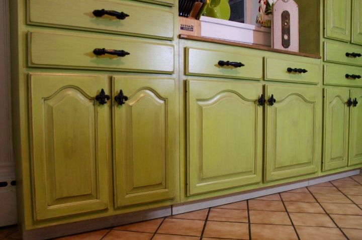 step by step painting of kitchen cabinets with dixie belle paint, how to, kitchen cabinets, kitchen design, painting
