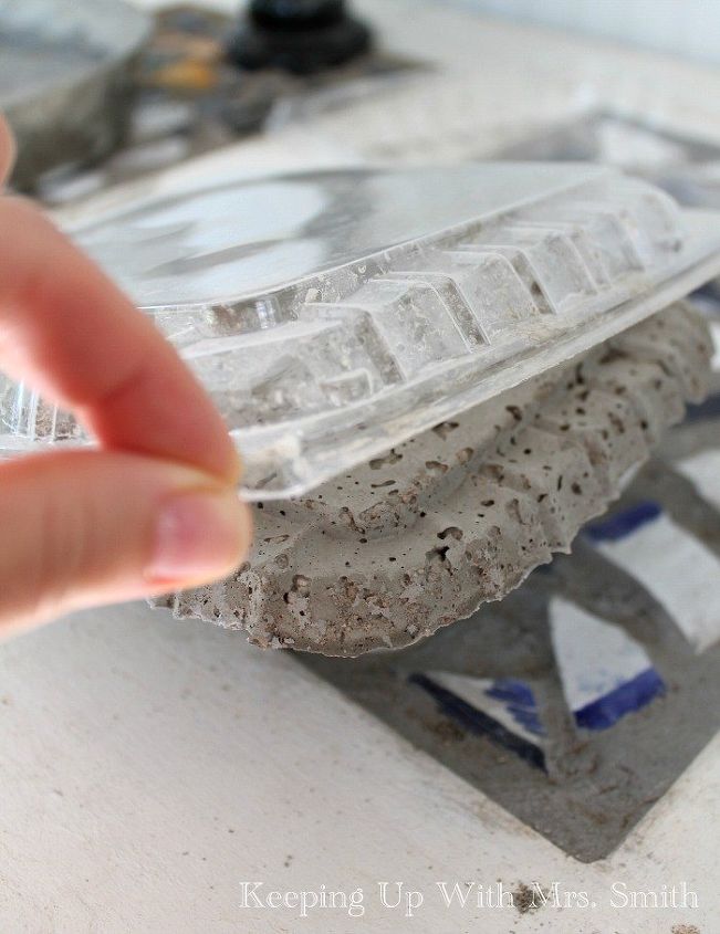 how to make a beautiful concrete cake stand using quikrete