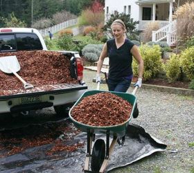 s see how 11 clever gardeners get their yards ready for fall, gardening, They add mulch to reduce weeds