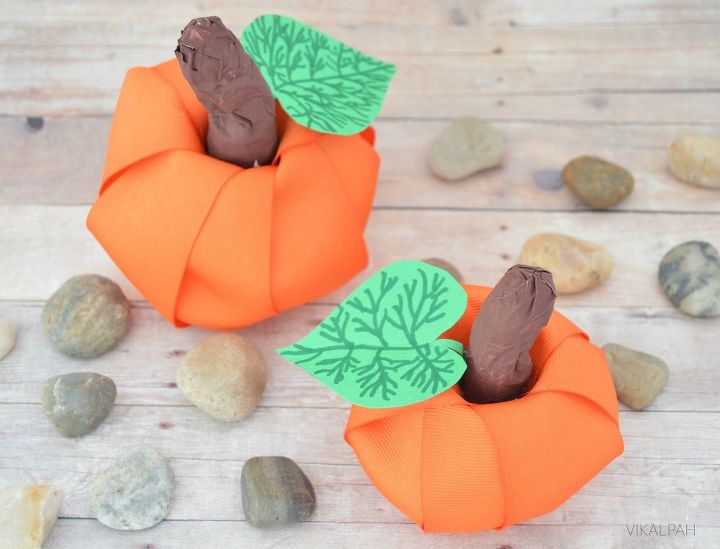 how to make ribbon pumpkins, crafts, how to, seasonal holiday decor