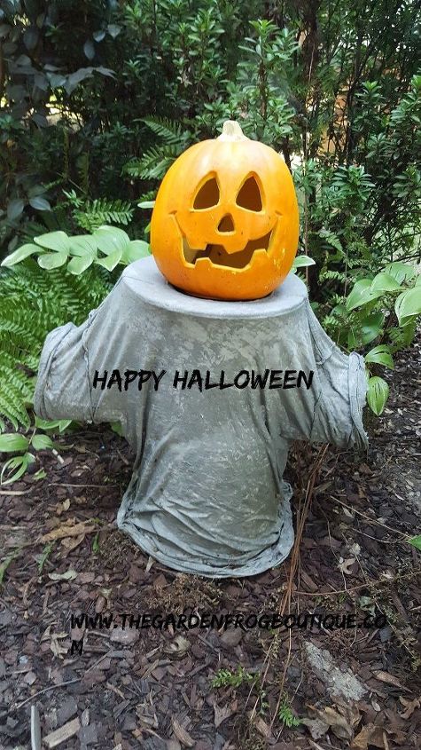 create an outside concrete stand for your halloween pumpkins and heads, concrete masonry, halloween decorations, seasonal holiday decor