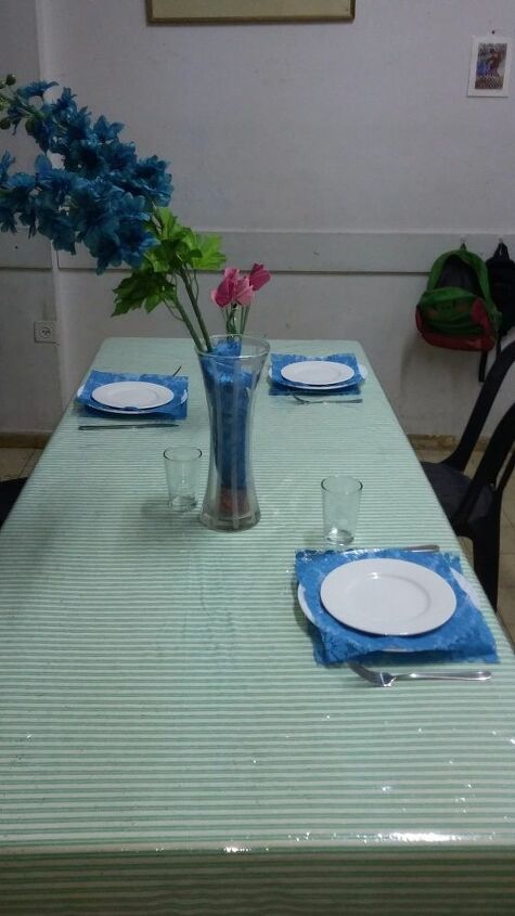 mesa verde y azul