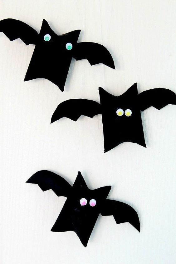 halloween bat toilet paper roll craft, bathroom ideas, crafts, halloween decorations, painting, repurposing upcycling, seasonal holiday decor