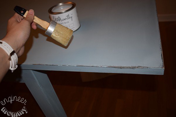 mesa de jantar diy com acabamento em pintura angustiada