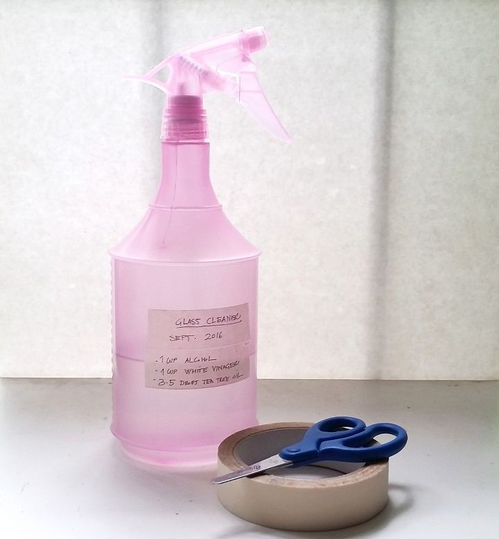 3 ingredientes para eliminar los restos de jabn en las duchas de cristal, No te olvides de etiquetar tu botella