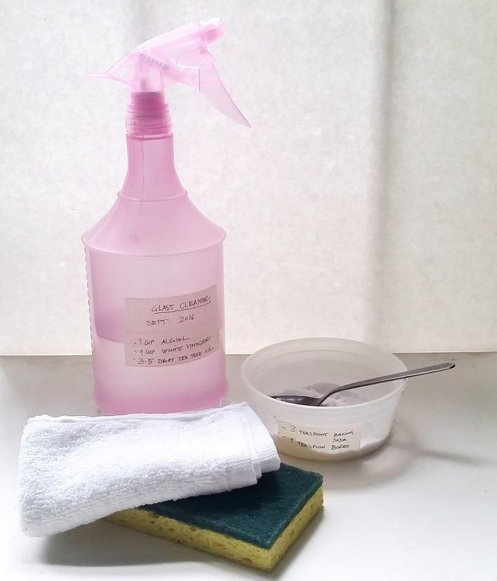 3 ingredient green diy soap scum remover for your glass shower doors, Are You Ready Let s Test the Scum remover