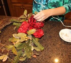 step by step instructions for creating a fall wreath, crafts, wreaths