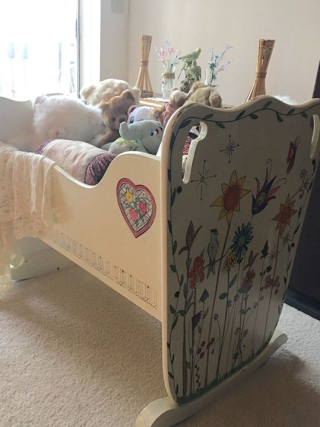 repurposed baby bassinet, bedroom ideas, painted furniture
