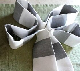 how to make a perfect bow for any wreath , crafts, home decor, homesteading, how to, wreaths