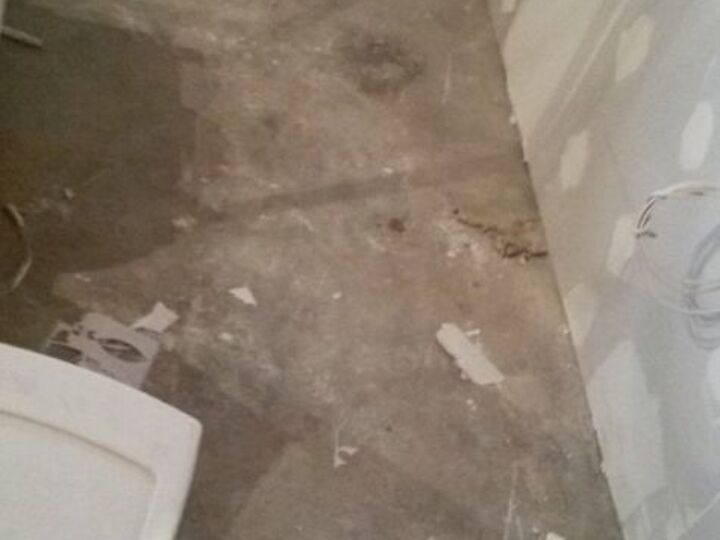 q craftroom dilemma, Ugly concrete floor What to do with it