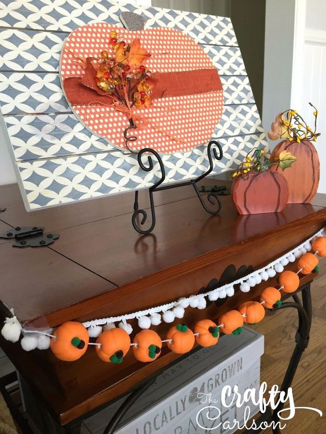 pumpkin garland made with air dry clay, crafts, home decor, seasonal holiday decor