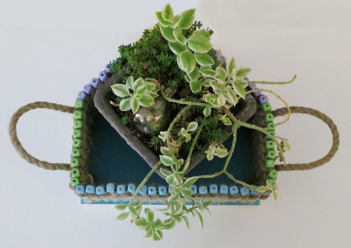 cesta tejida para plantas