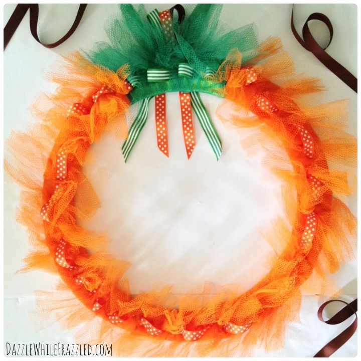 mesh pumpkin wreath in 5 steps, crafts, seasonal holiday decor, wreaths