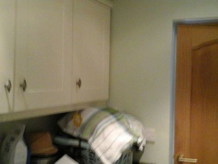 q laundrey room ideas, home decor, home decor dilemma, laundry rooms, Laundrey room walls