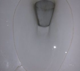 https://cdn-fastly.hometalk.com/media/2016/09/17/3549814/getting-a-stain-out-of-toilet-bowls.jpg?size=720x845&nocrop=1