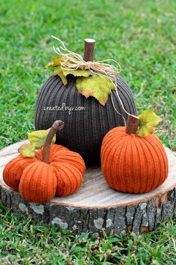 sweater pumpkins, crafts, repurposing upcycling, seasonal holiday decor