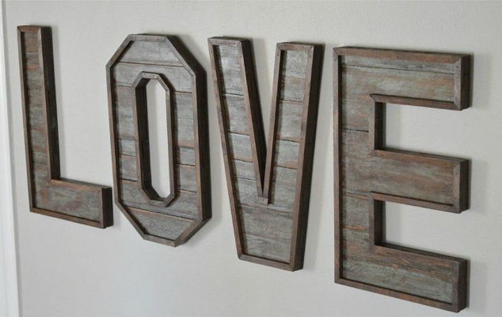 s if the space above your headboard is blank here s what you re missing, Letters of love made out of pallet wood