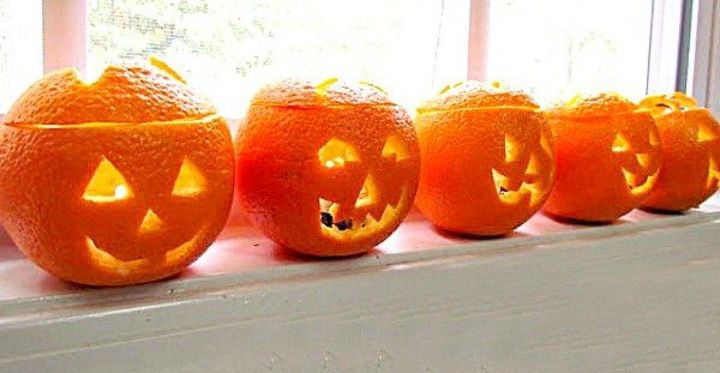 s make your neighbors giggle with these 10 hilarious halloween ideas, halloween decorations, seasonal holiday decor, Make your jack o lanterns out of oranges