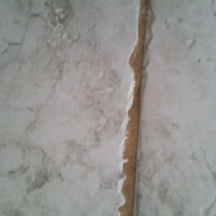 q grout removal from tile, home maintenance repairs, minor home repair, tiling, Grout that needs to be removed
