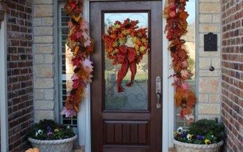 DECORATING A PORCH FOR FALL