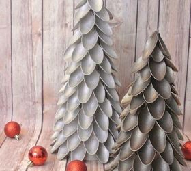 11 brilliant ways to reuse plastic spoons, Turn them into Christmas trees