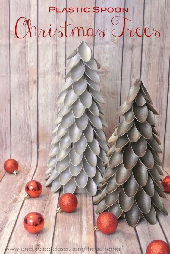 11 formas brillantes de reutilizar las cucharas de plstico, rboles de Navidad de cuchara de pl stico