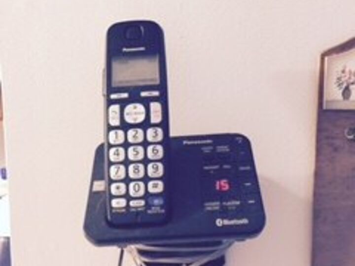 q hide or disguise ugly phone, crafts, wall decor