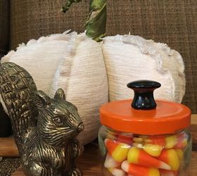 halloween candy jar a quick easy craft , crafts, halloween decorations, seasonal holiday decor