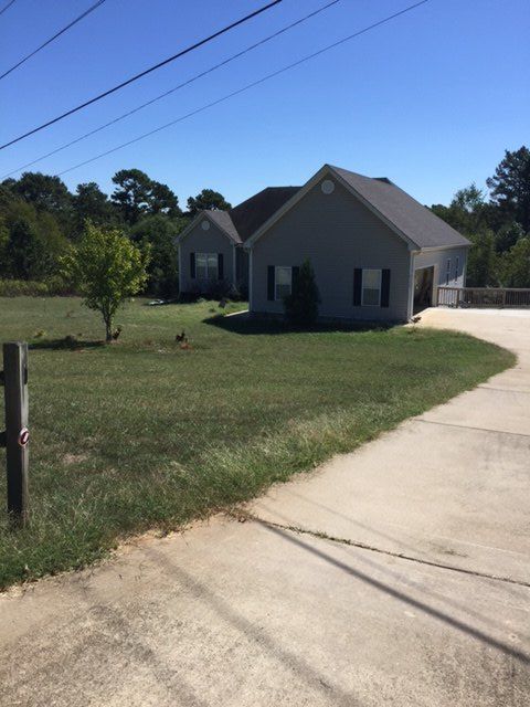 q where s the front door , curb appeal, doors, landscape, View from the road driveway