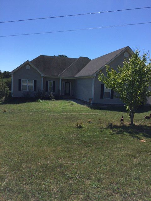 q where s the front door , curb appeal, doors, landscape, Straight on view from curved road