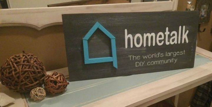 s why everyone is using hometalk blue in their home, home decor, It makes a great 3D sign