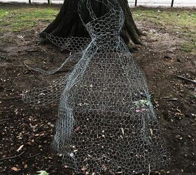 How to Haunt Your Yard With a DIY Chicken Wire Ghost Dress